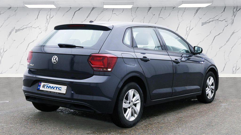 Volkswagen Polo view 7