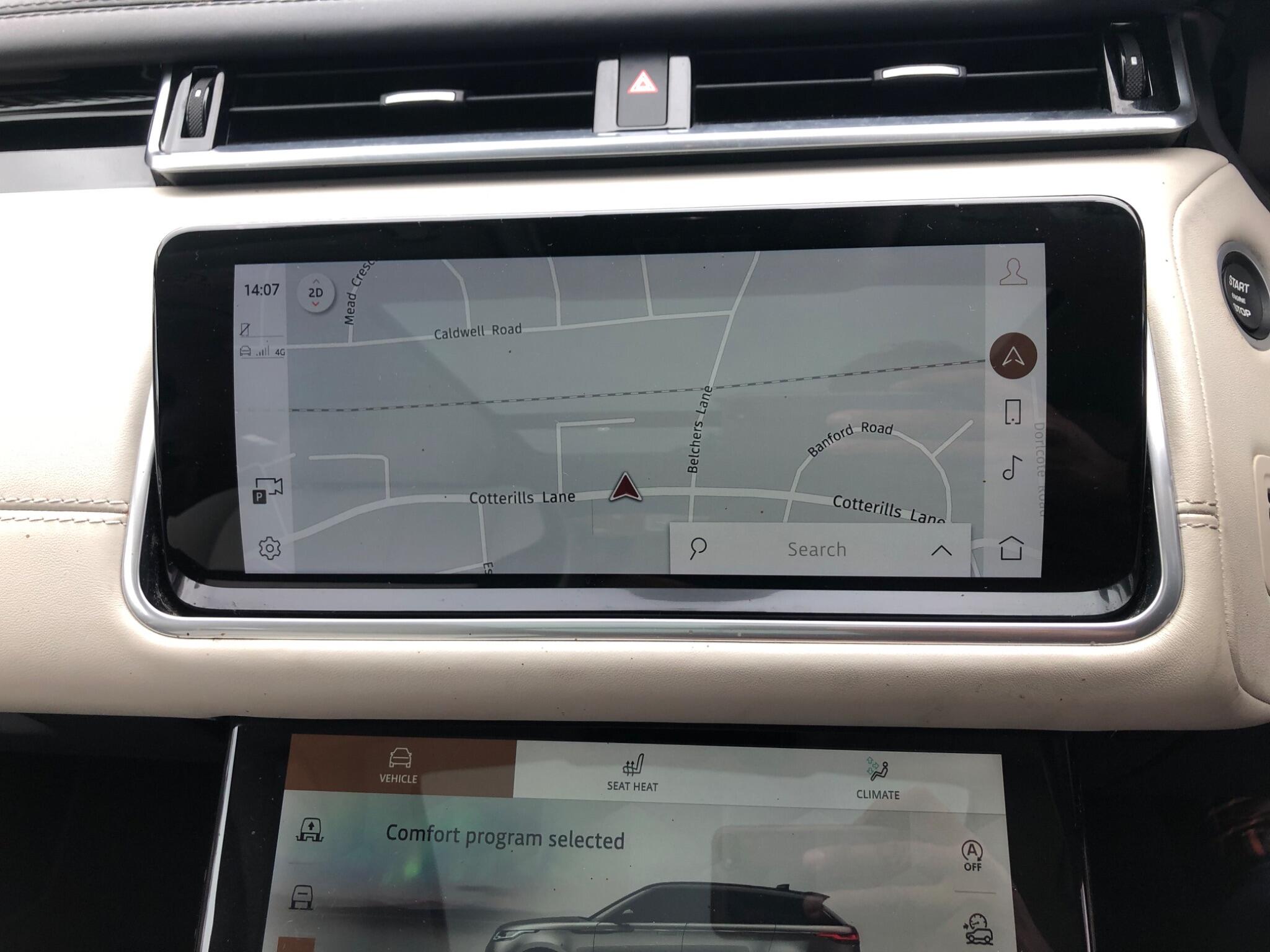 Land Rover Range Rover Velar view 7