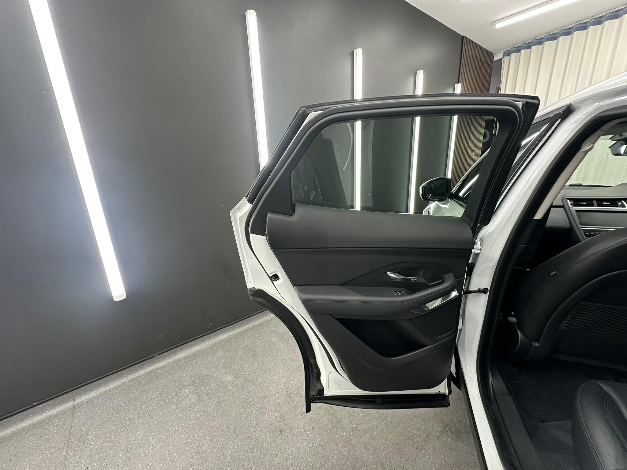 Jaguar E-Pace view 17