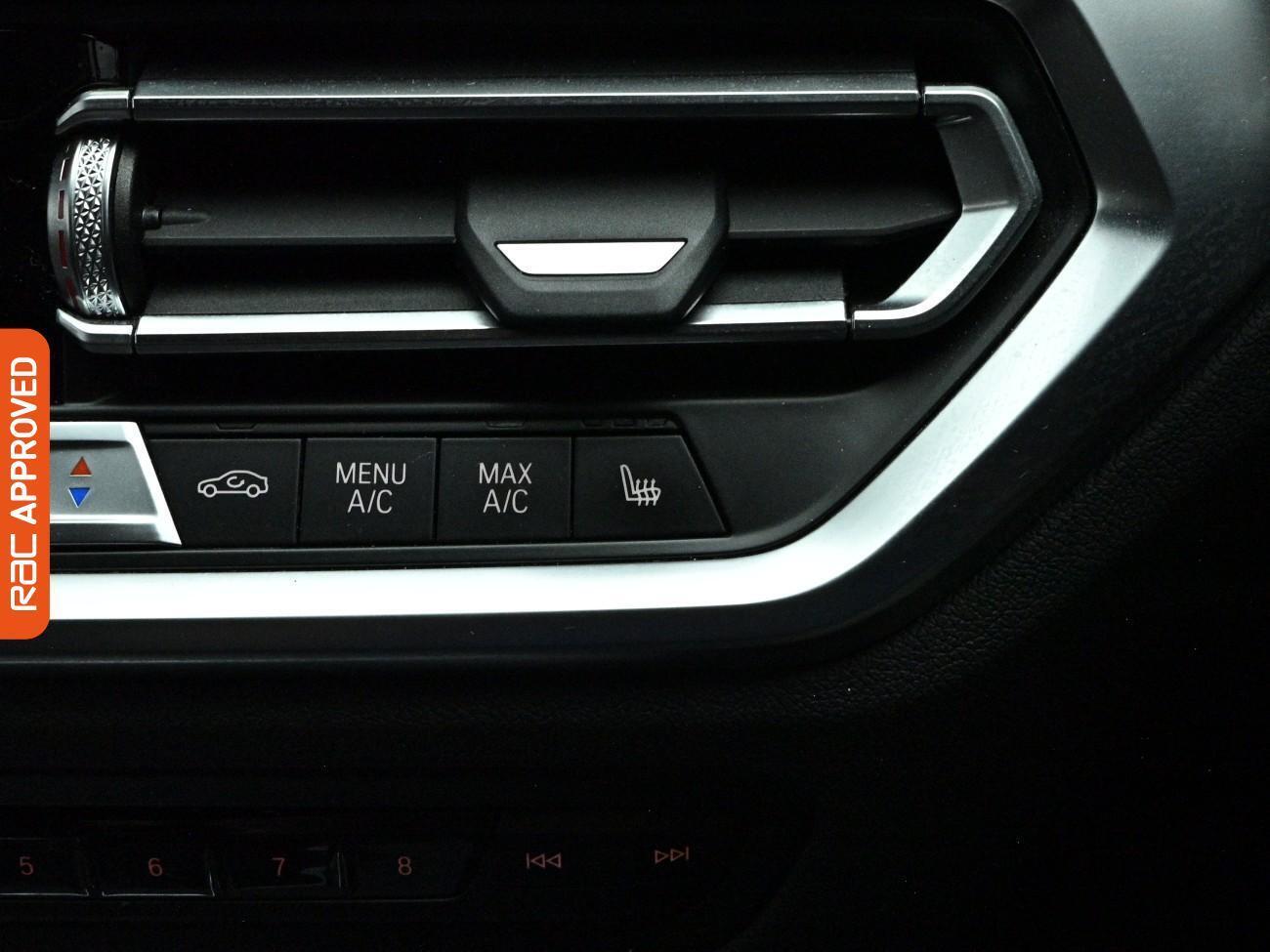 BMW 3 Series view 19