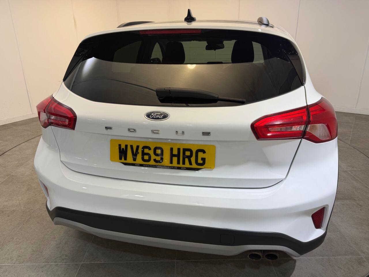 Ford Focus view 57