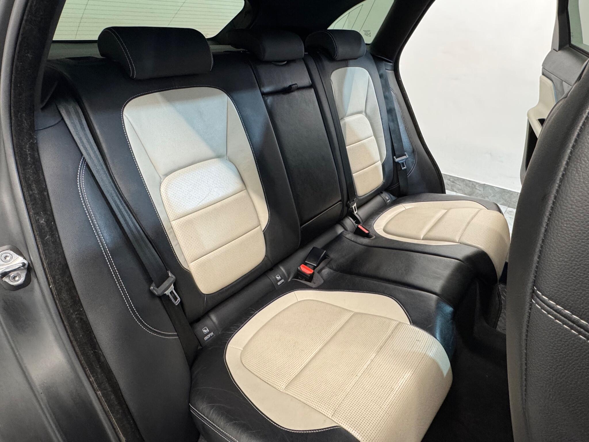 Jaguar F-Pace view 63