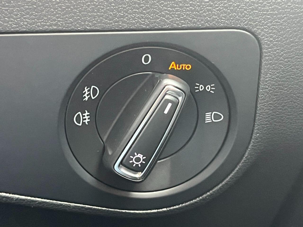 Volkswagen Tiguan view 17