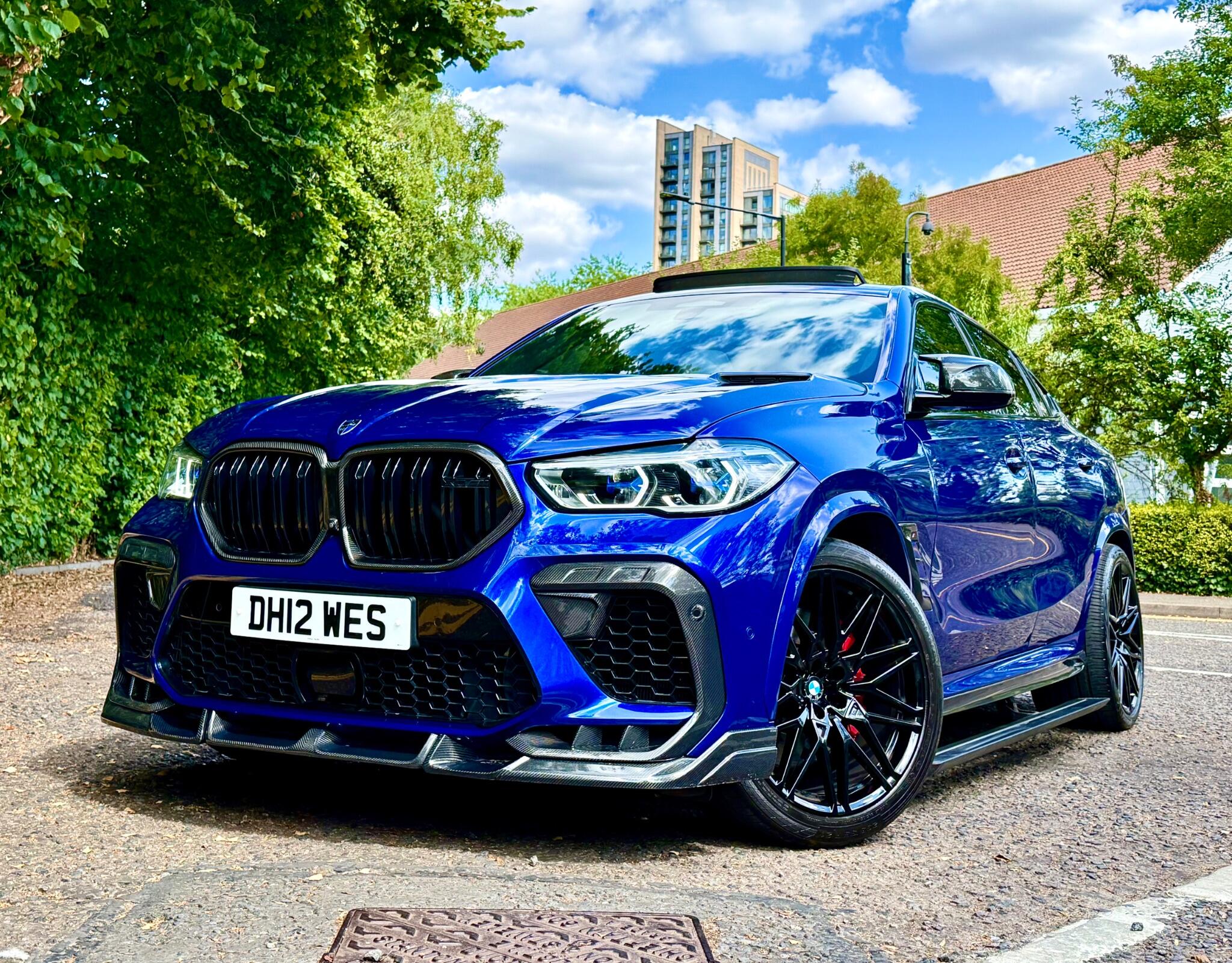 BMW X6 M view 7