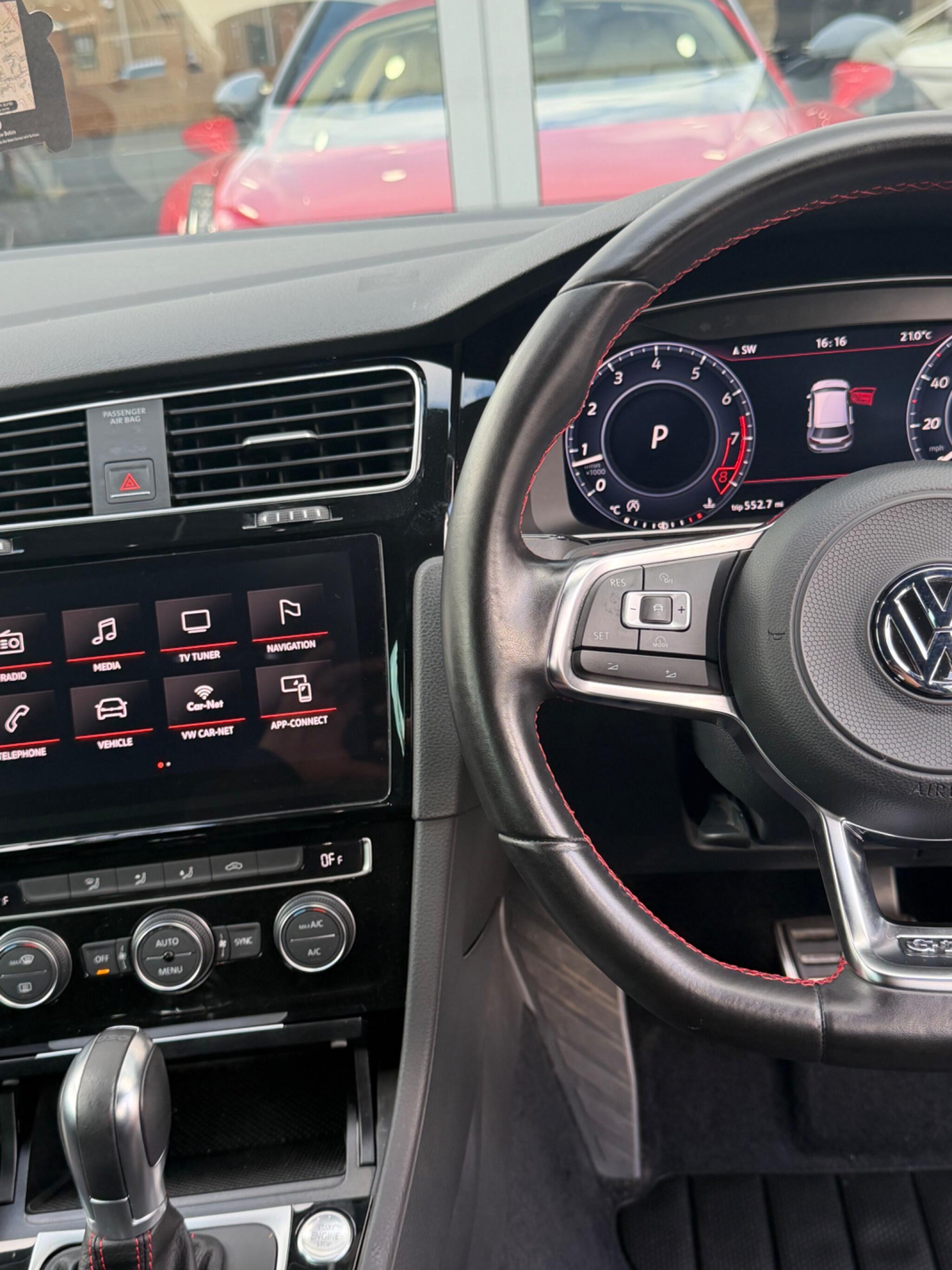 Volkswagen Golf view 15