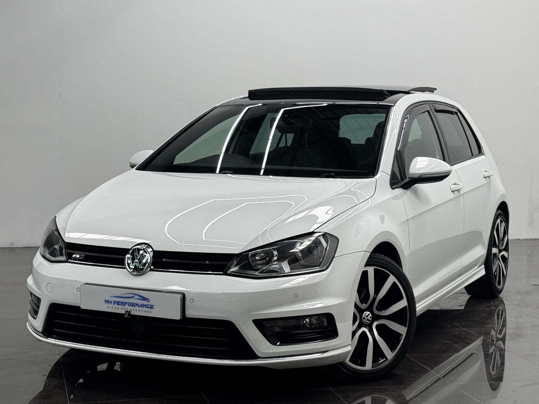2016 Volkswagen Golf in White for sale
