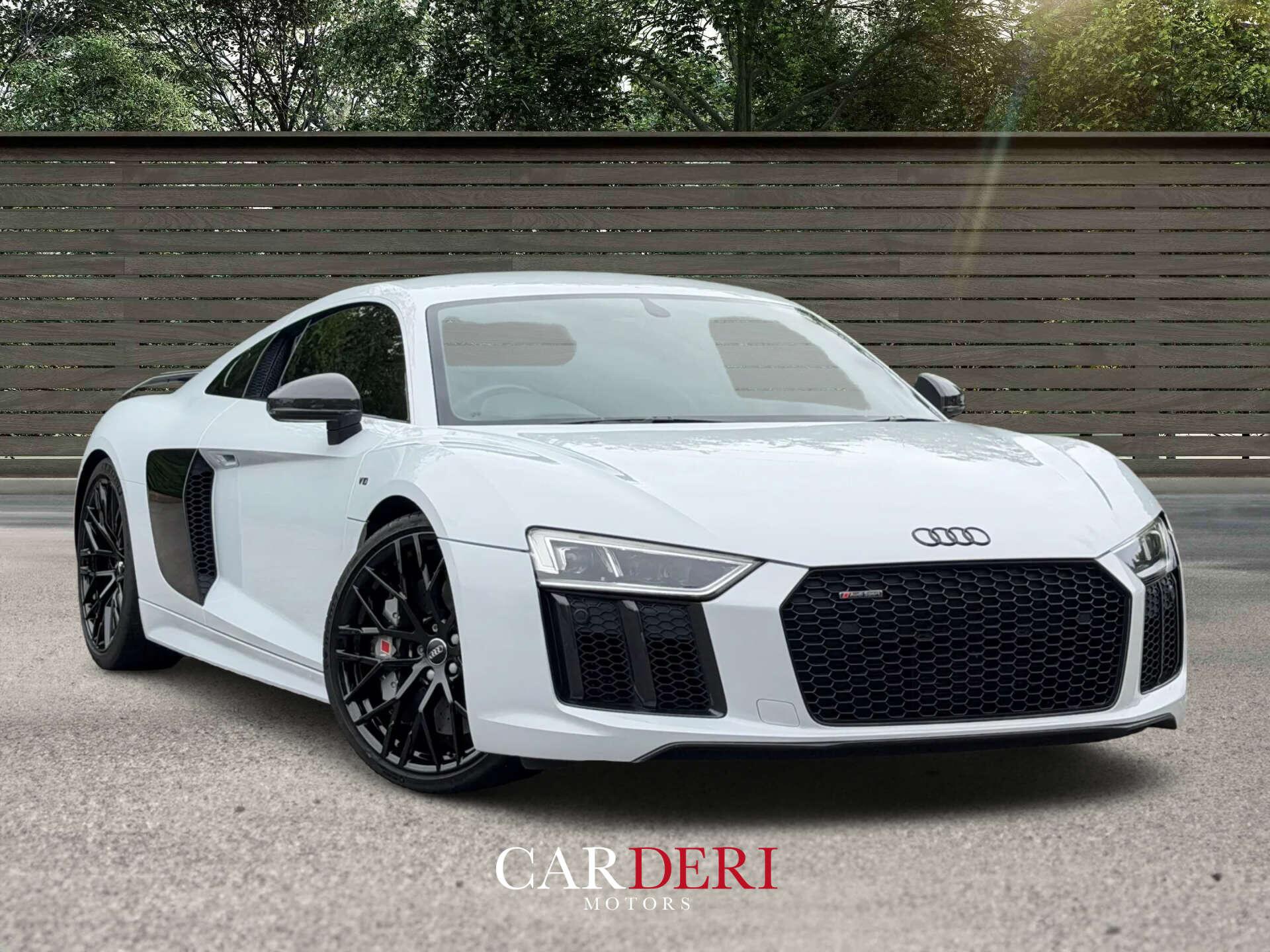 Audi R8 view 6