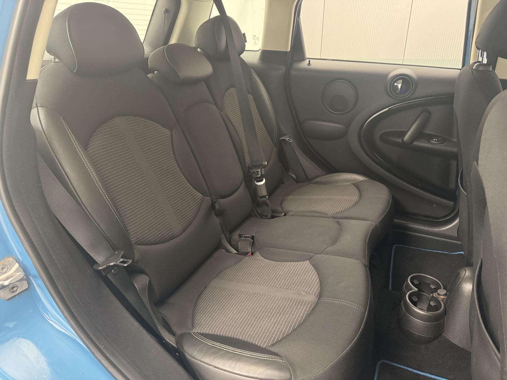 Mini Countryman view 63