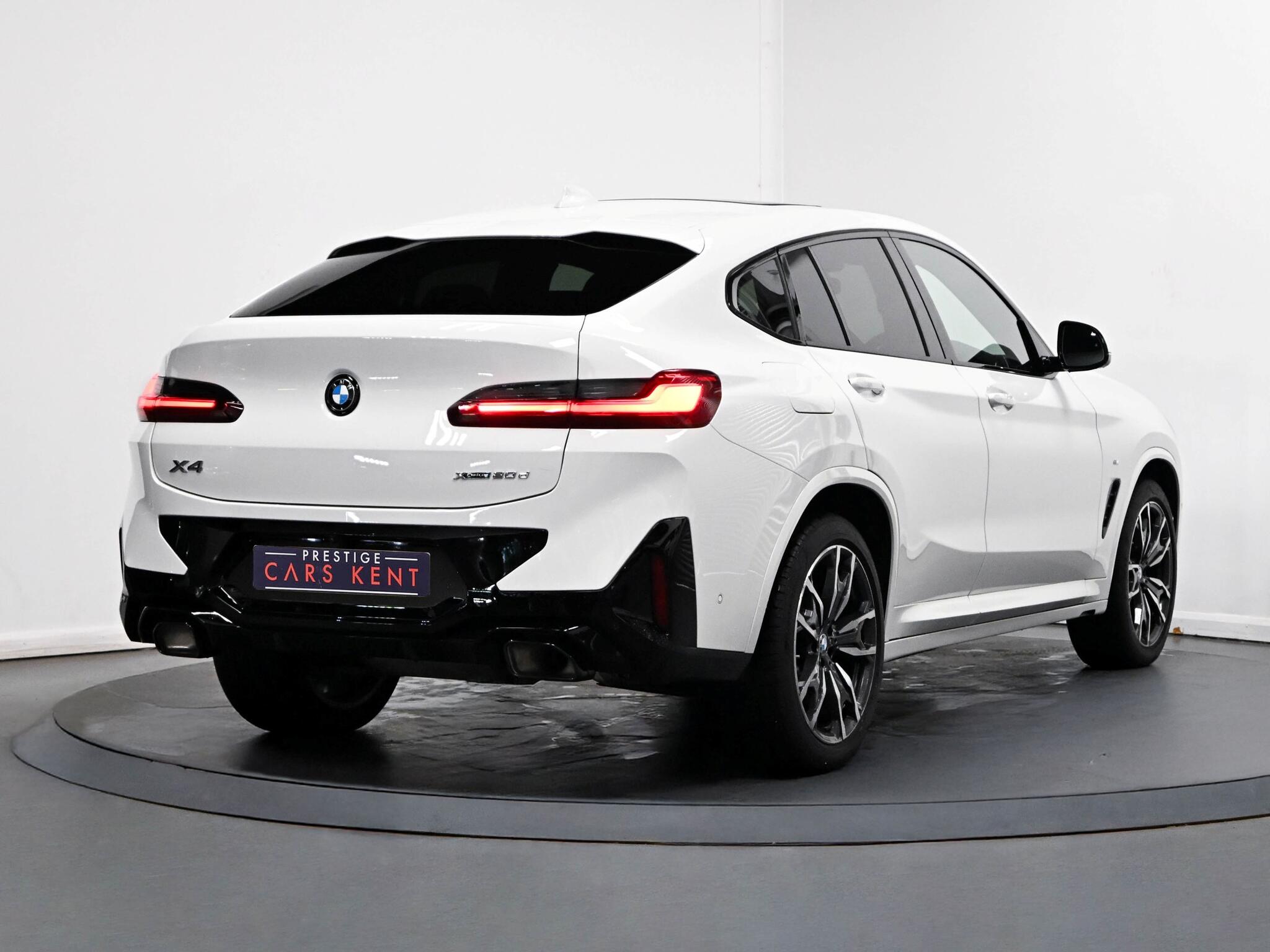 BMW X4 view 23