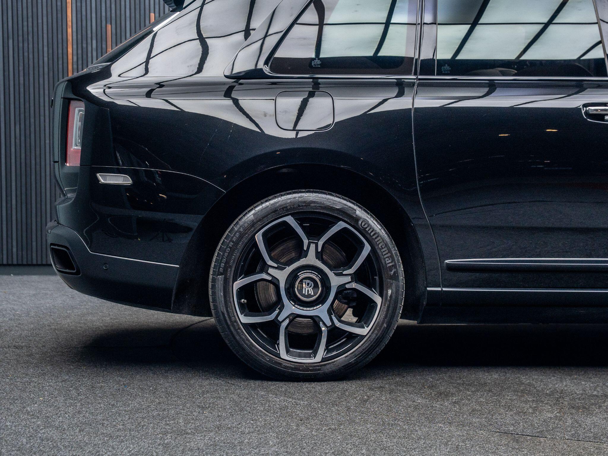 Rolls-Royce Cullinan view 15