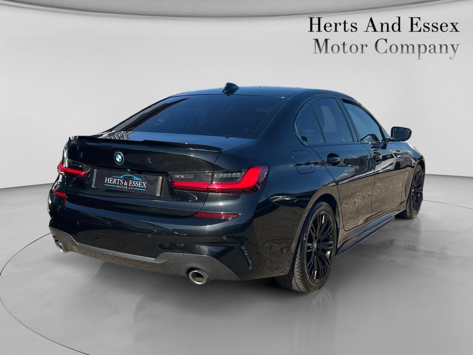 BMW 3 Series view 8