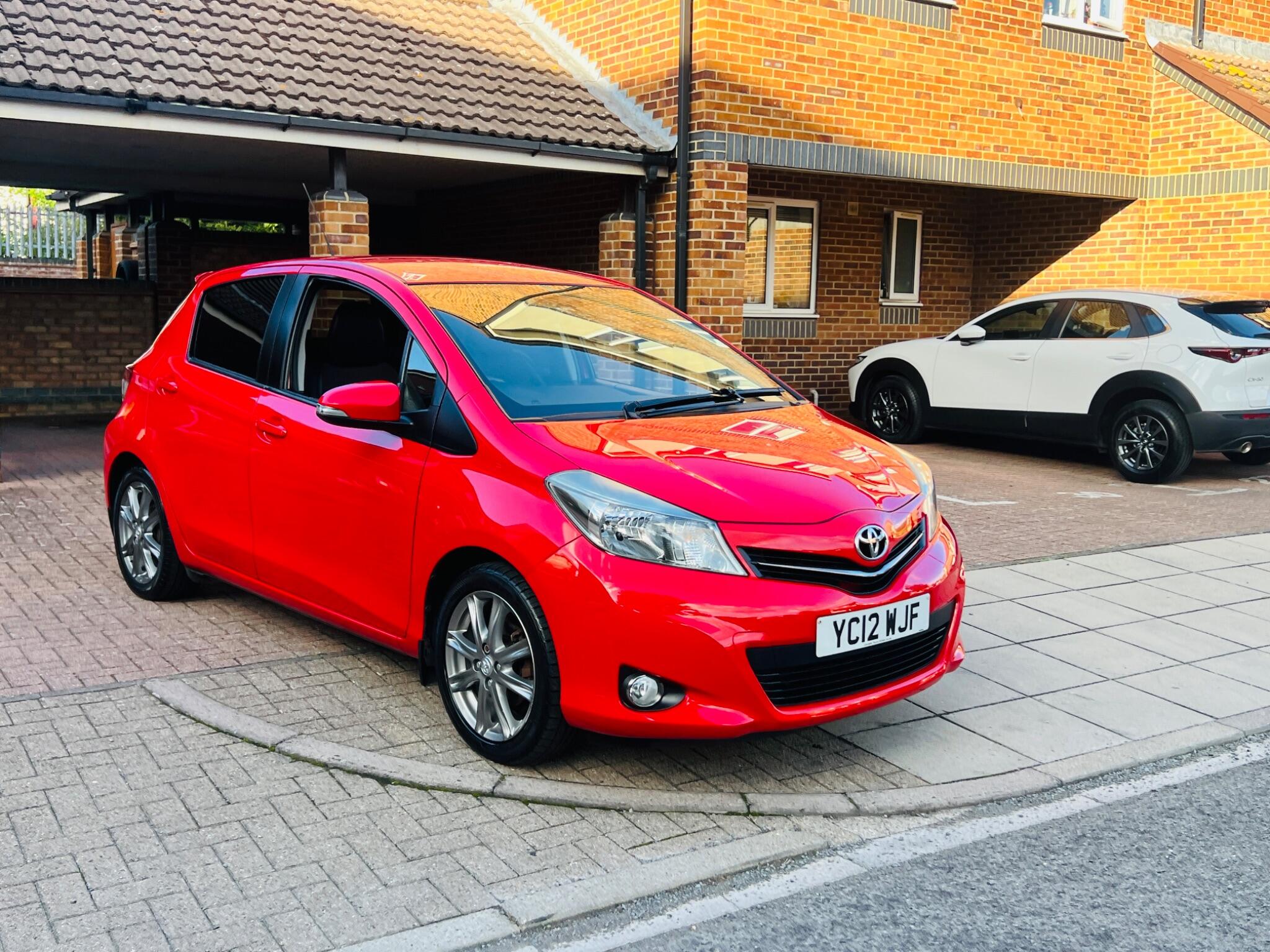 Toyota Yaris view 8