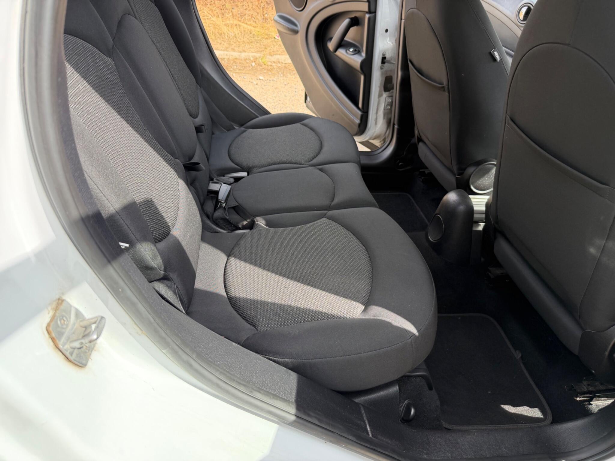Mini Countryman view 32