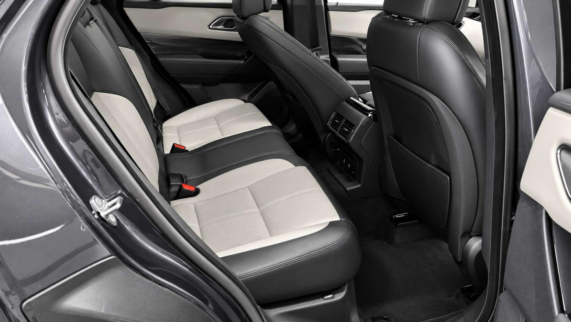 Land Rover Range Rover Velar view 5