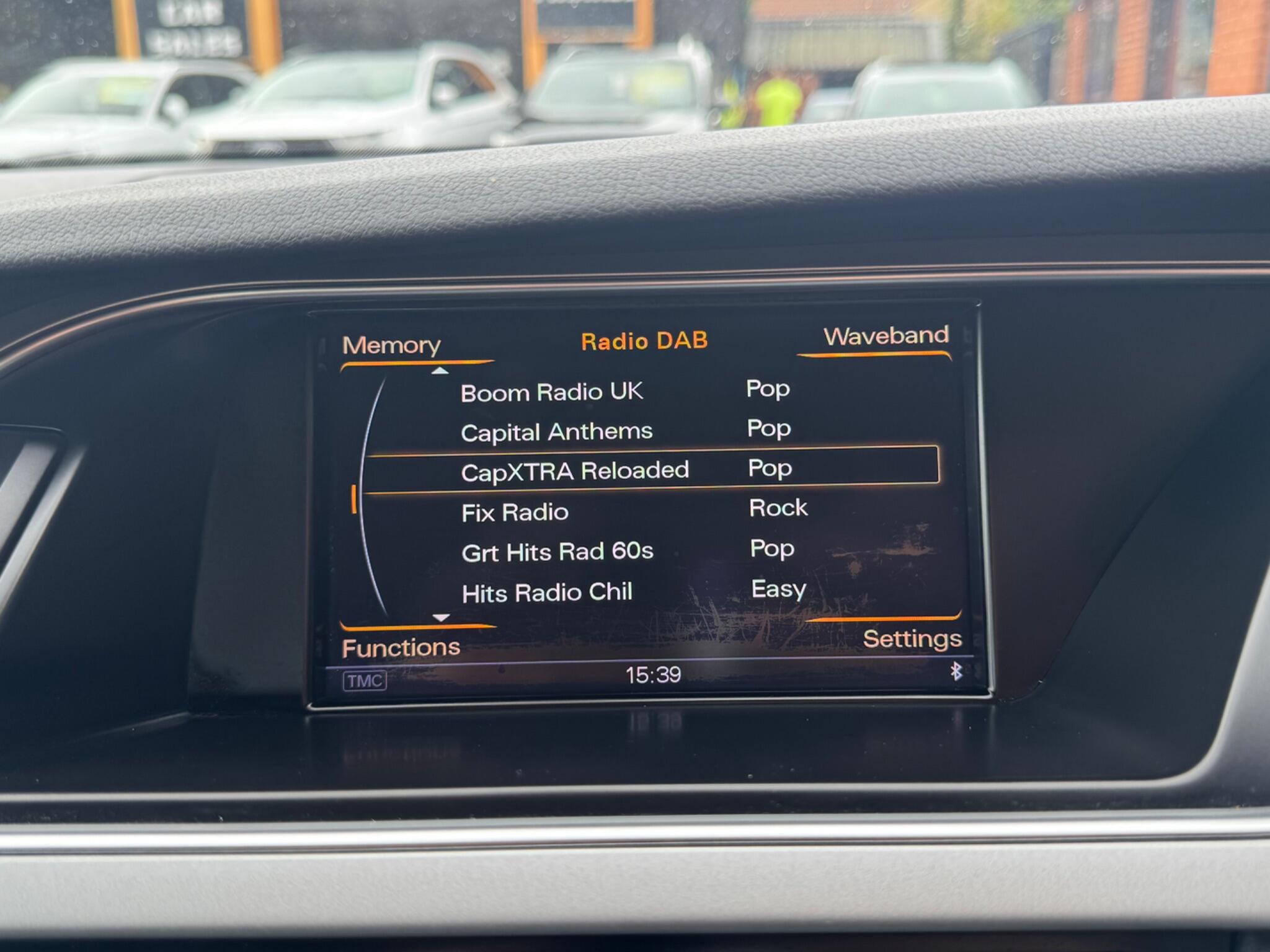 Audi A4 view 22