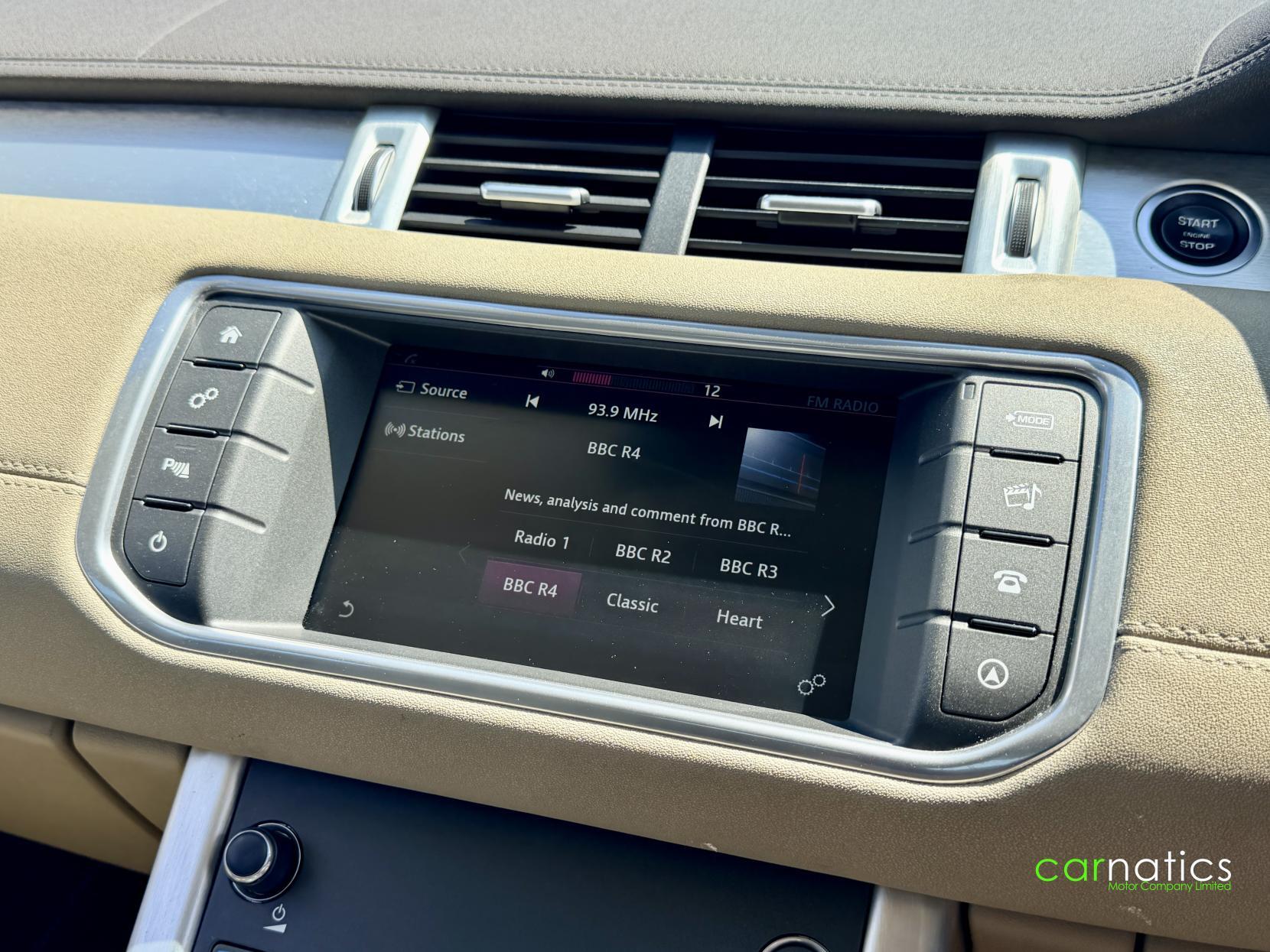 Land Rover Range Rover Evoque view 29