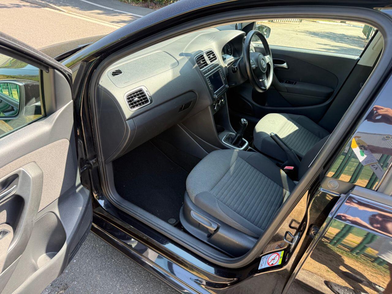 Volkswagen Polo view 29