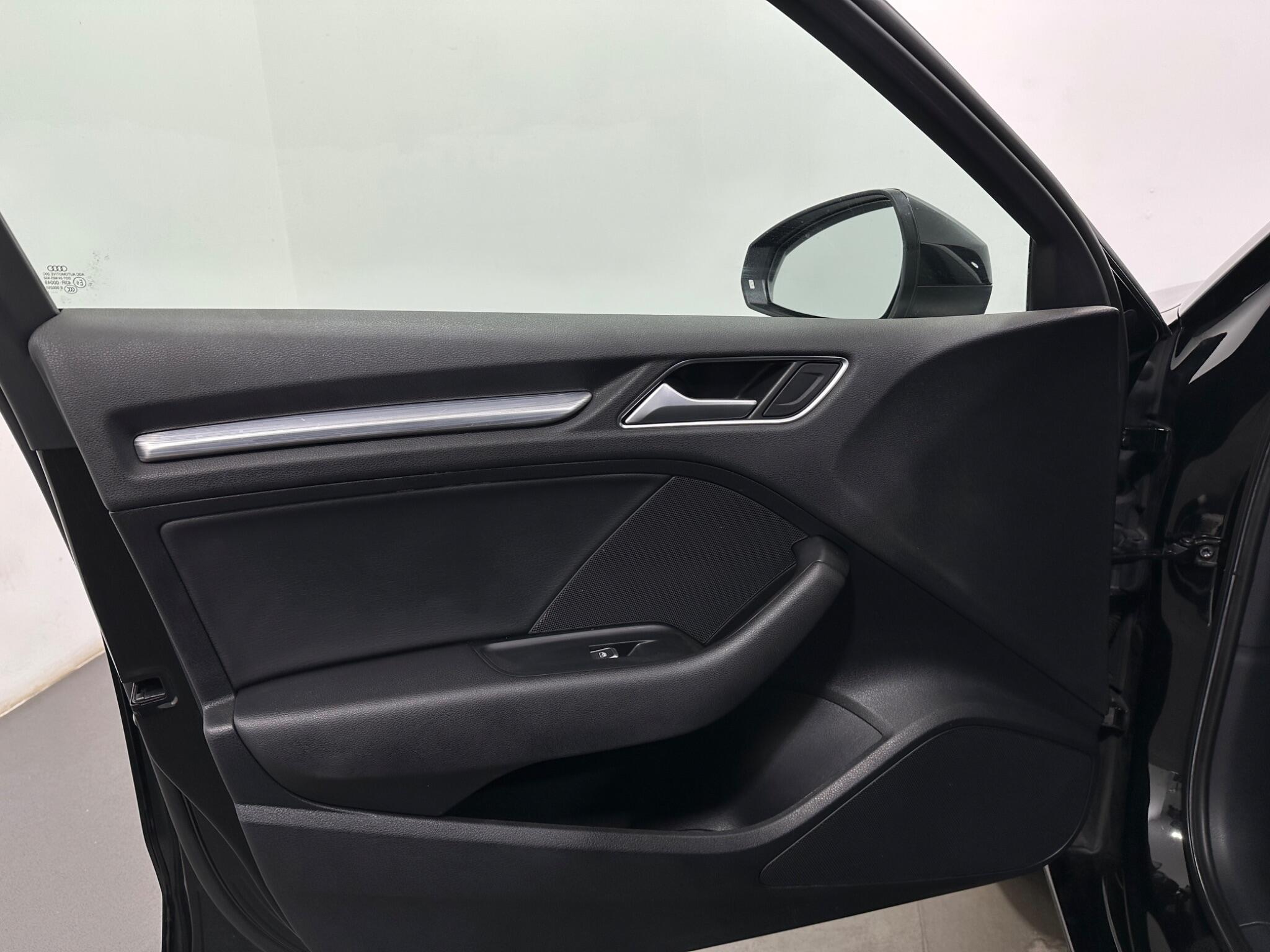 Audi A3 view 37