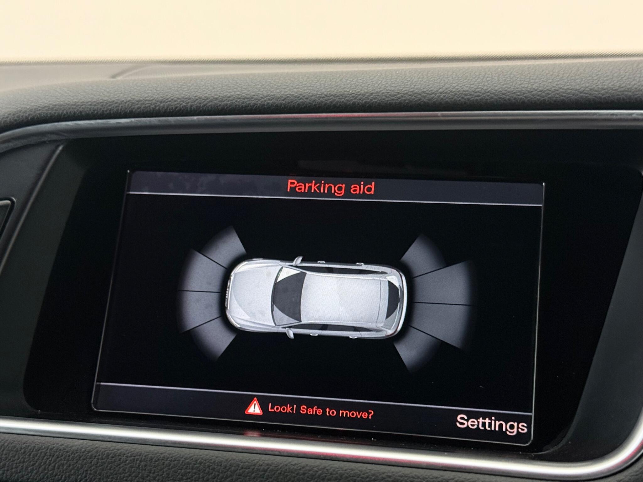 Audi Q5 view 25