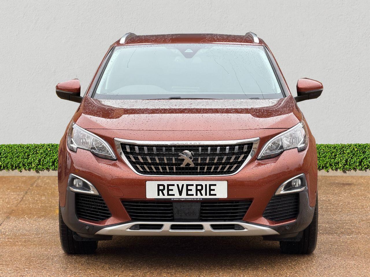 Peugeot 3008 view 2