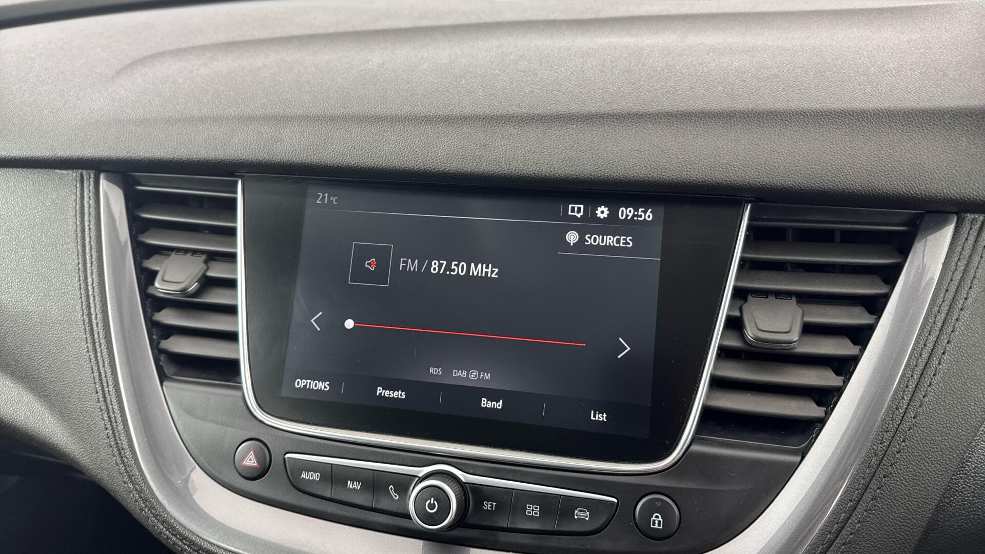Vauxhall Grandland X view 12