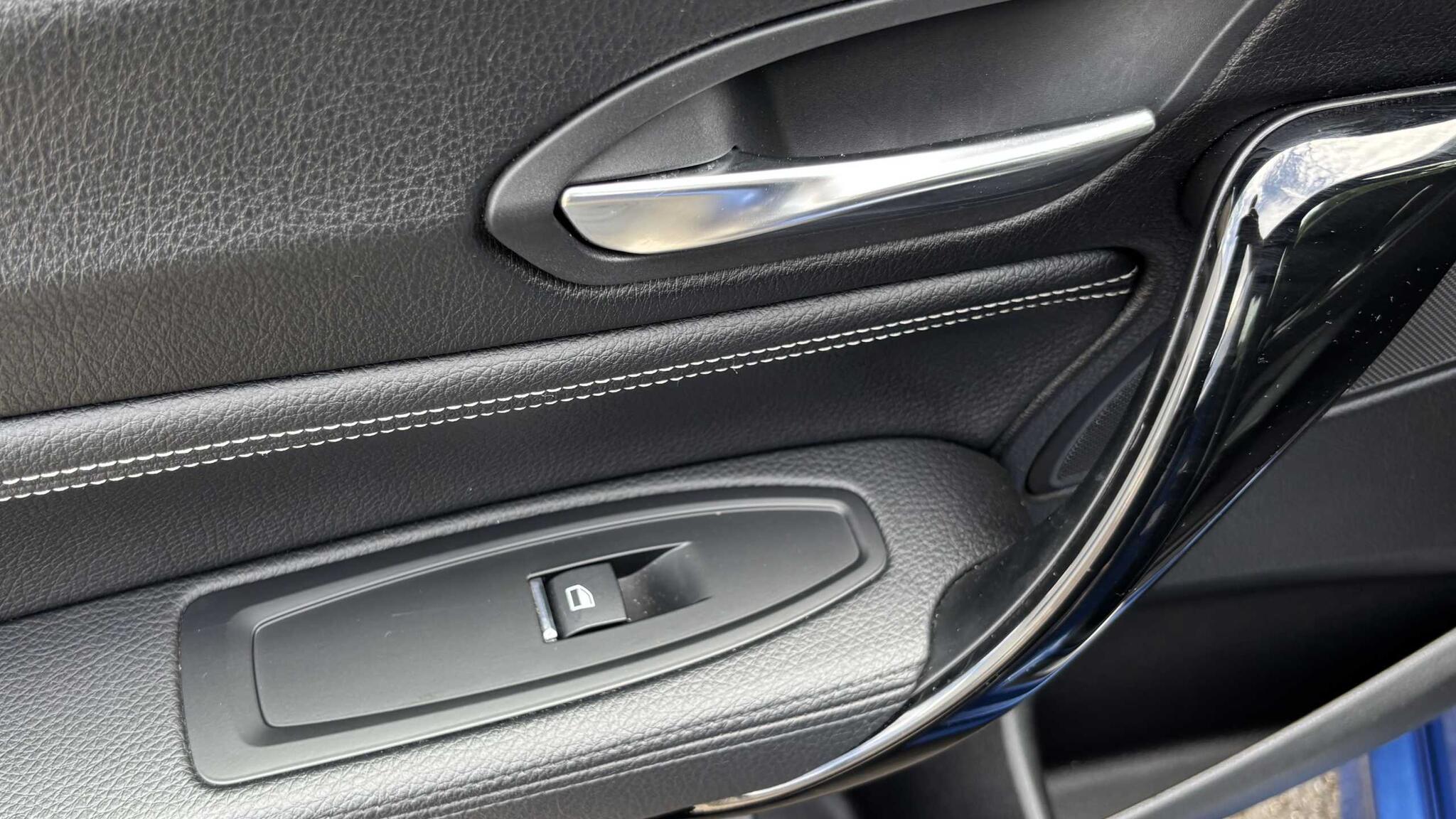 BMW 2 Series view 17