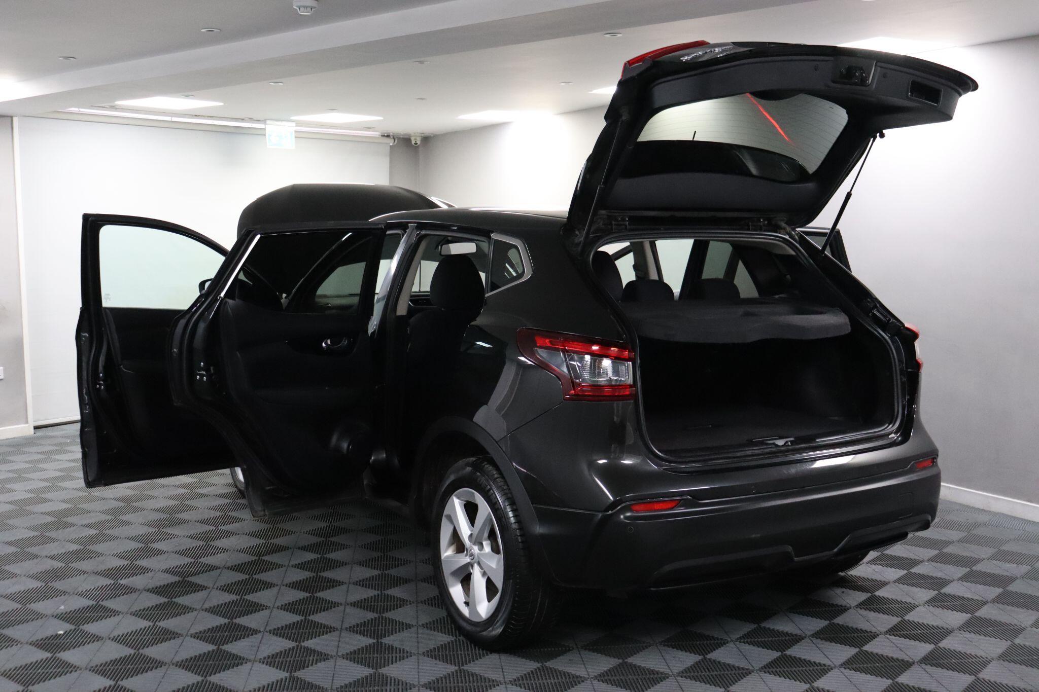 Nissan Qashqai view 25