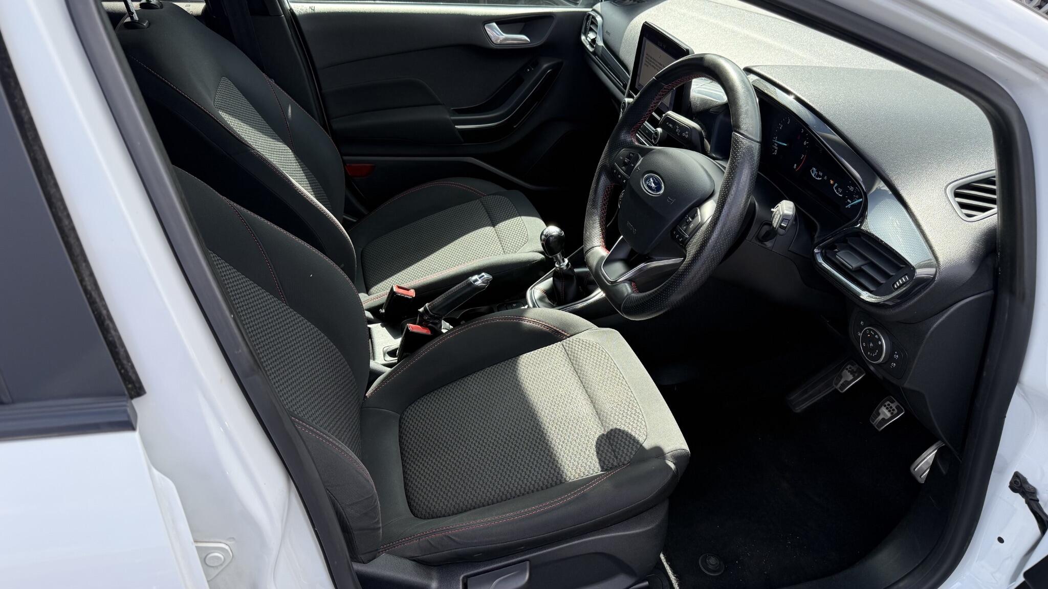 Ford Fiesta view 20