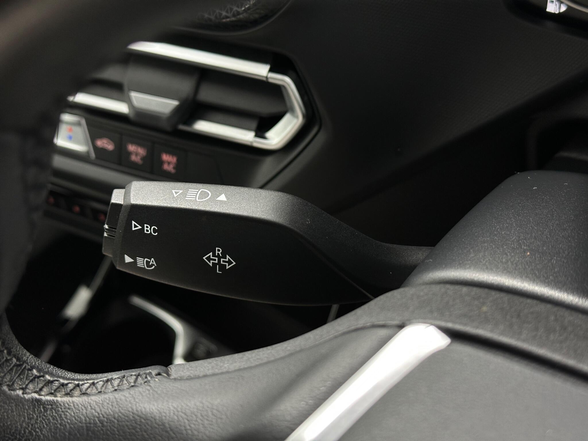 BMW 1 Series view 14