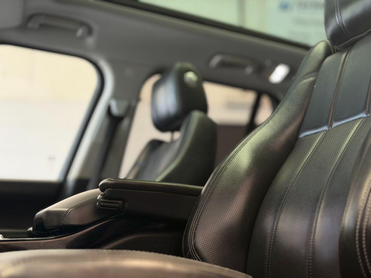 Land Rover Range Rover view 73