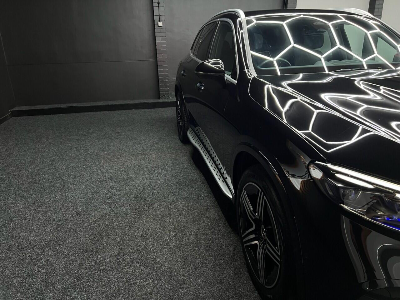 Mercedes-Benz GLC view 17