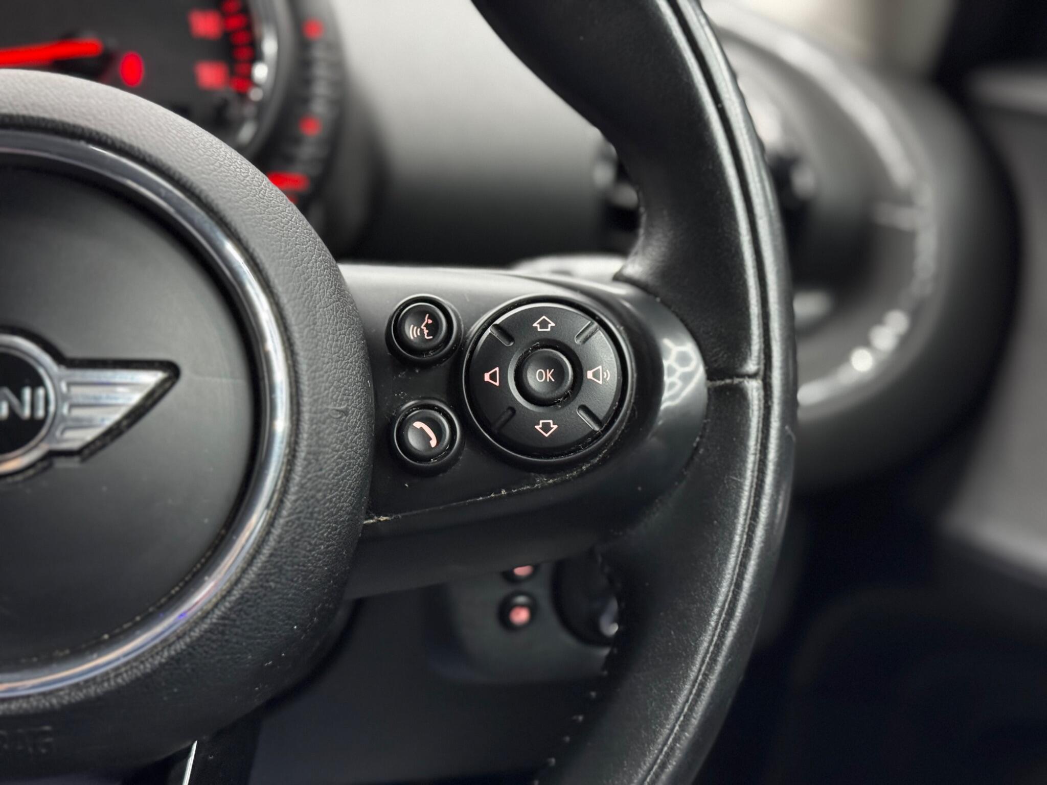 Mini Clubman view 21