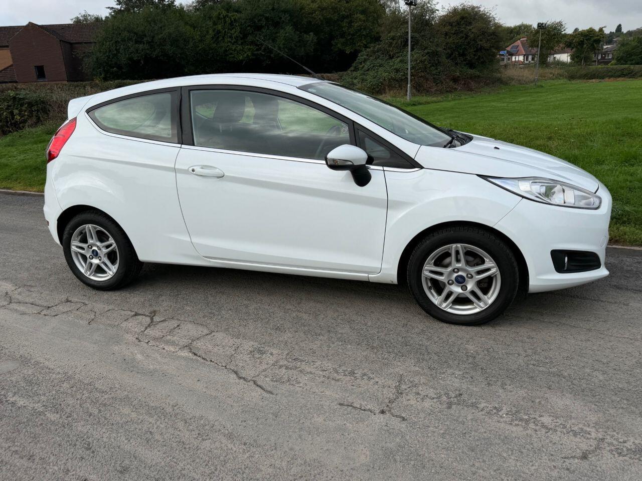 Ford Fiesta view 4
