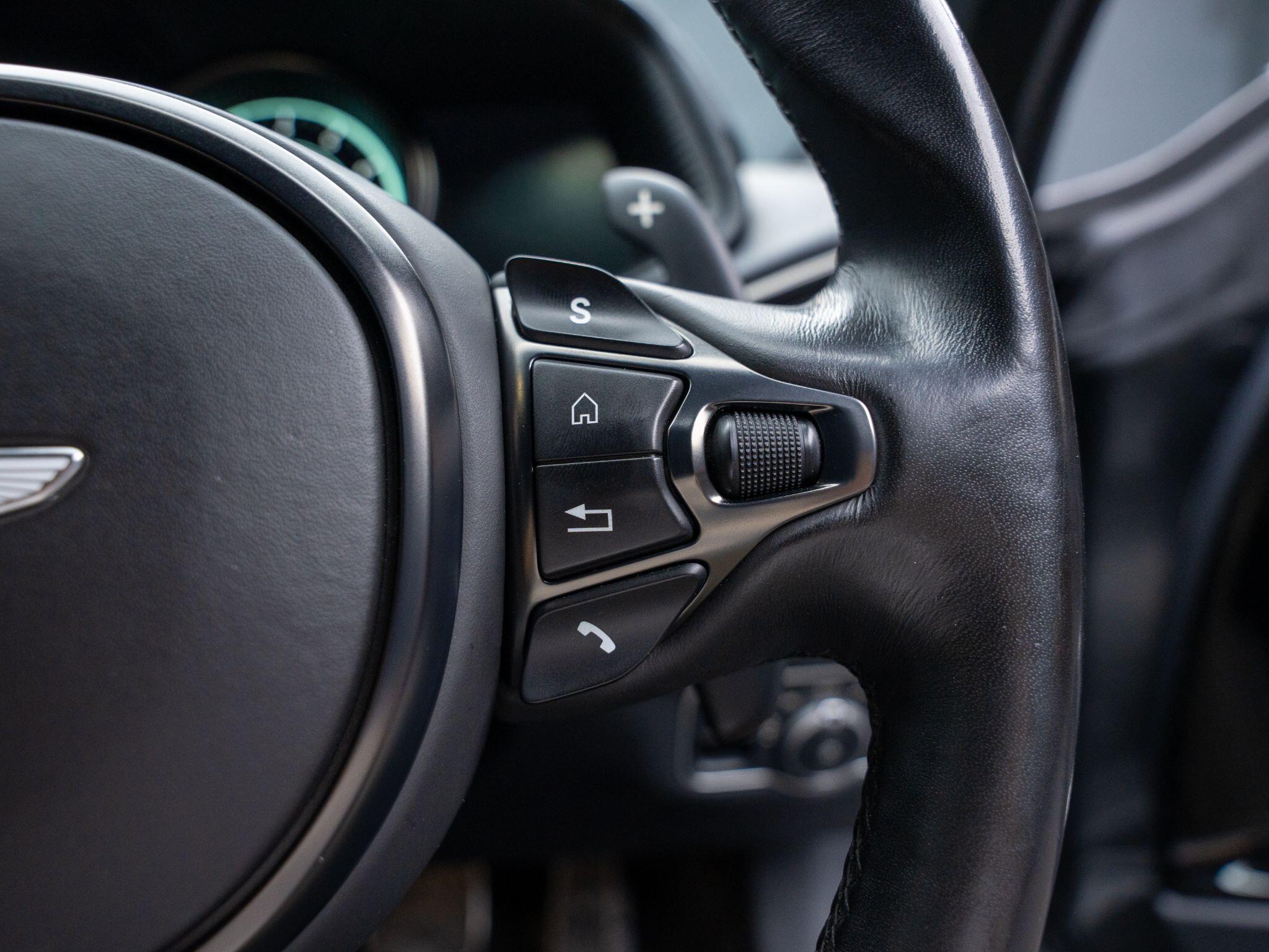 Aston Martin DB11 view 18