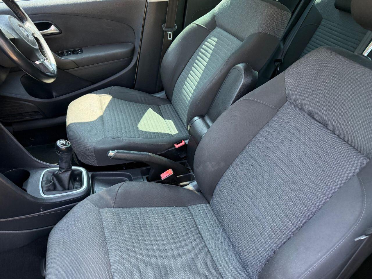 Volkswagen Polo view 21
