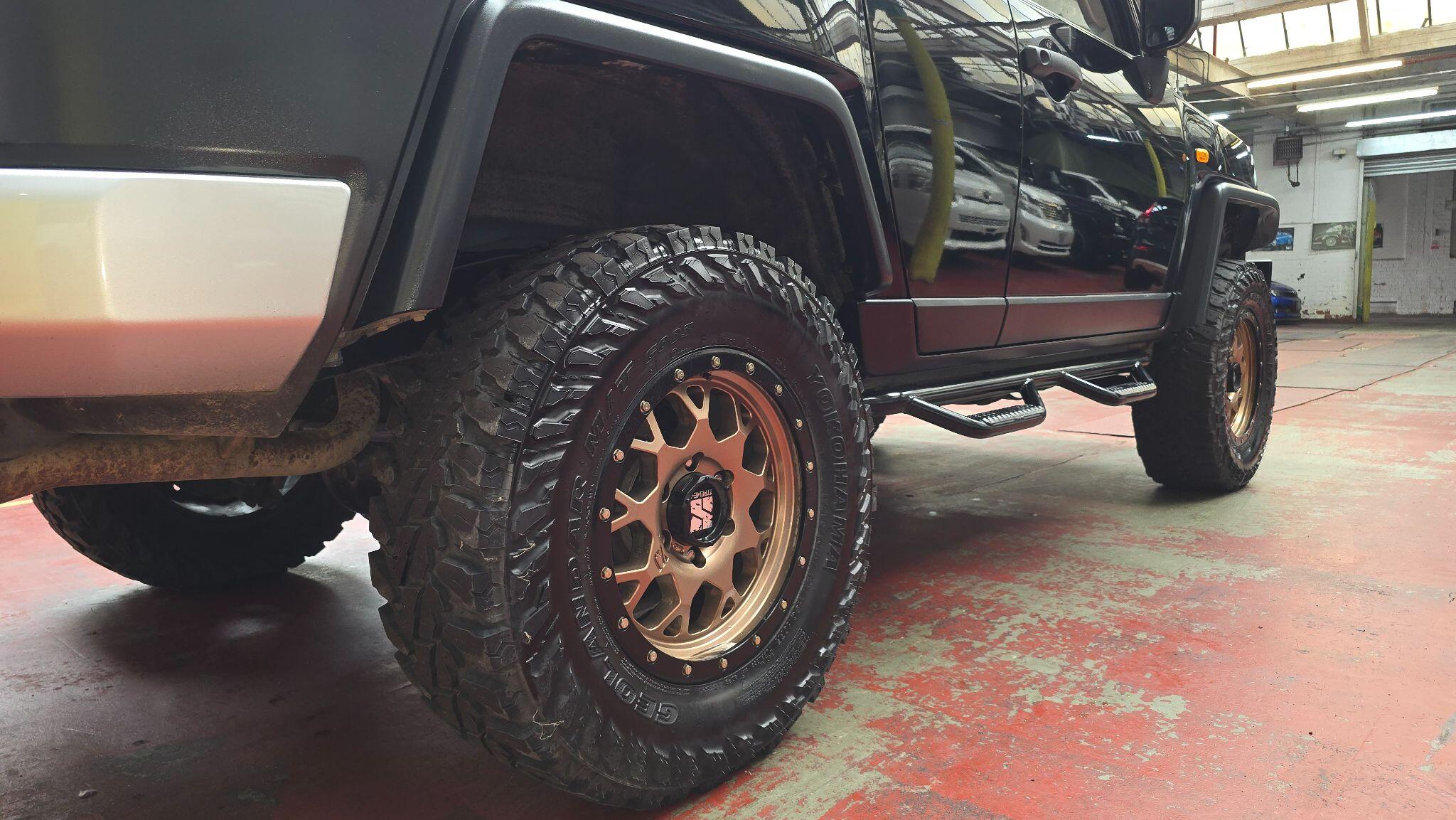 Toyota FJ Cruiser view 32