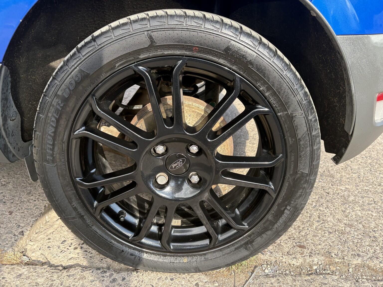 Ford Ecosport view 29