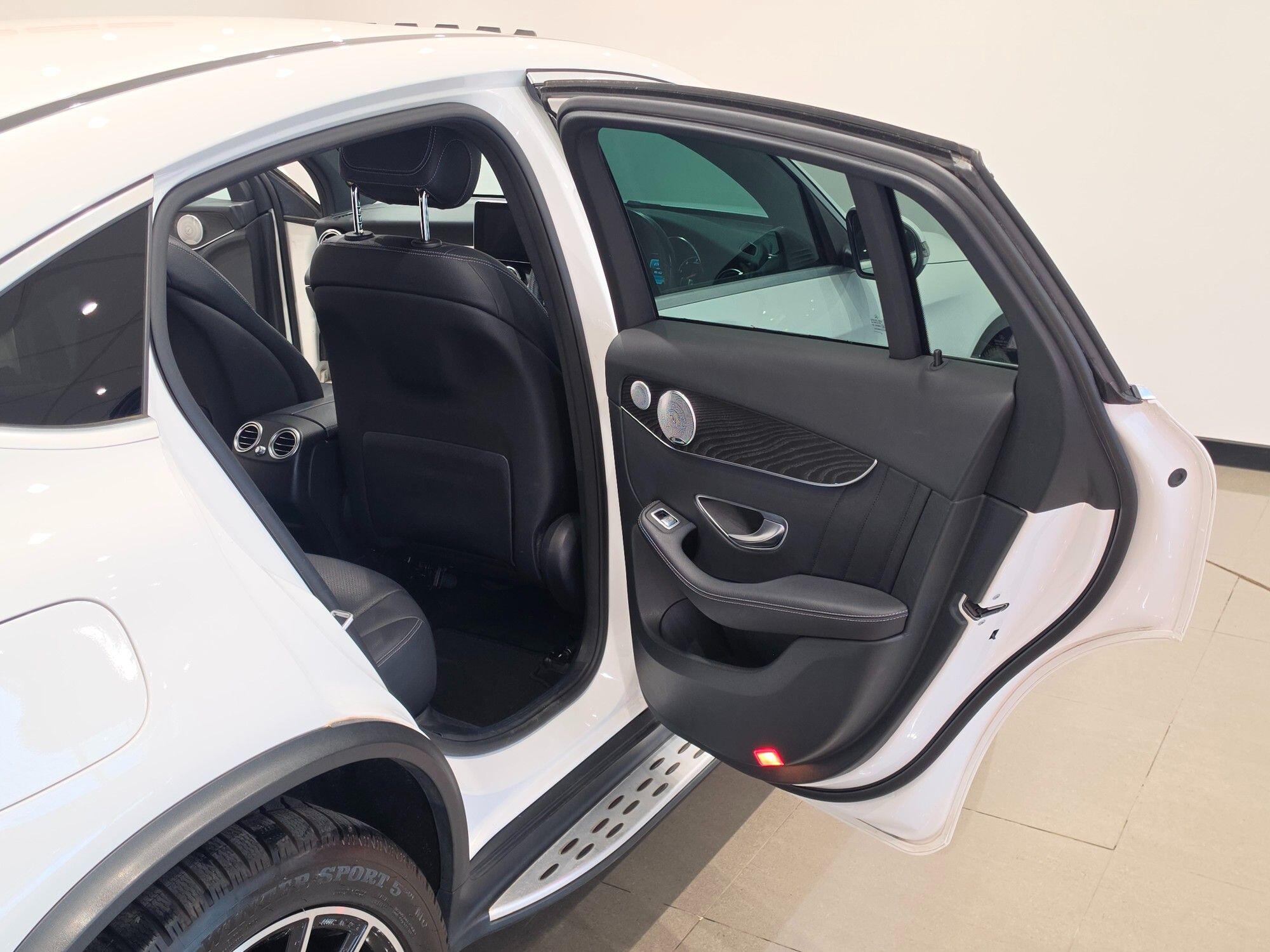 Mercedes-Benz GLC view 69
