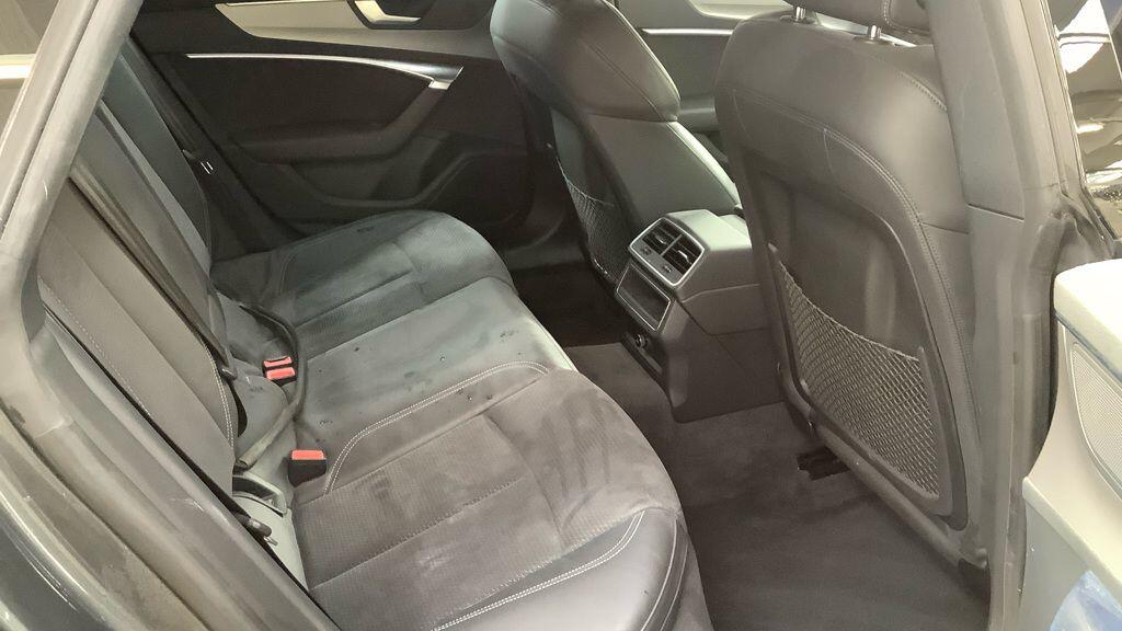 Audi A7 view 10