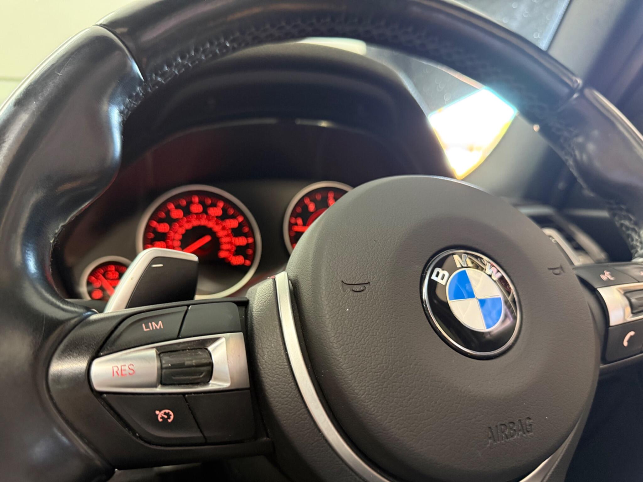 BMW 3 Series view 31