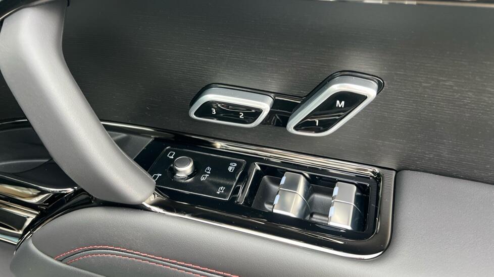 Land Rover Range Rover Sport view 33