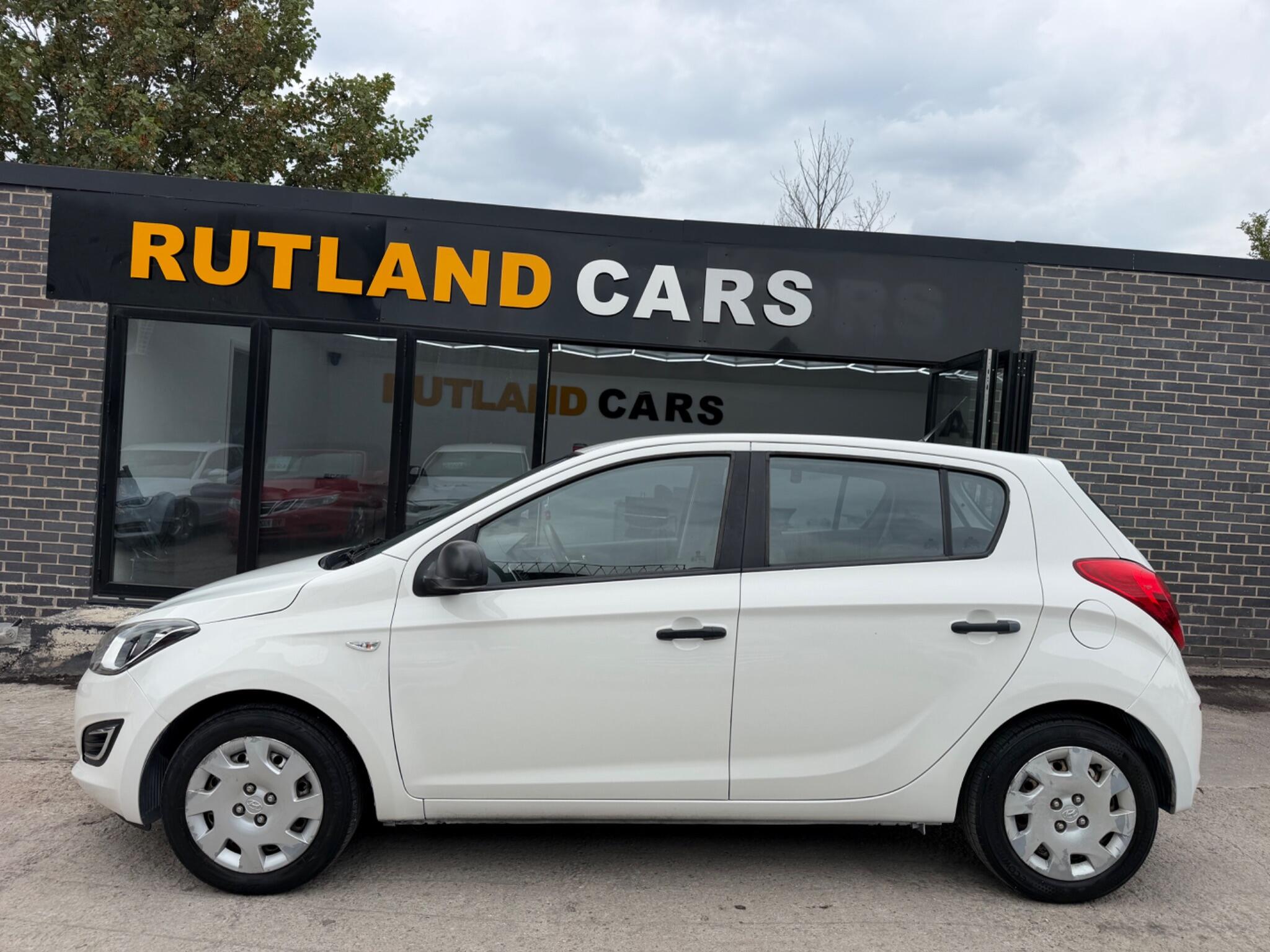 Hyundai i20 view 7