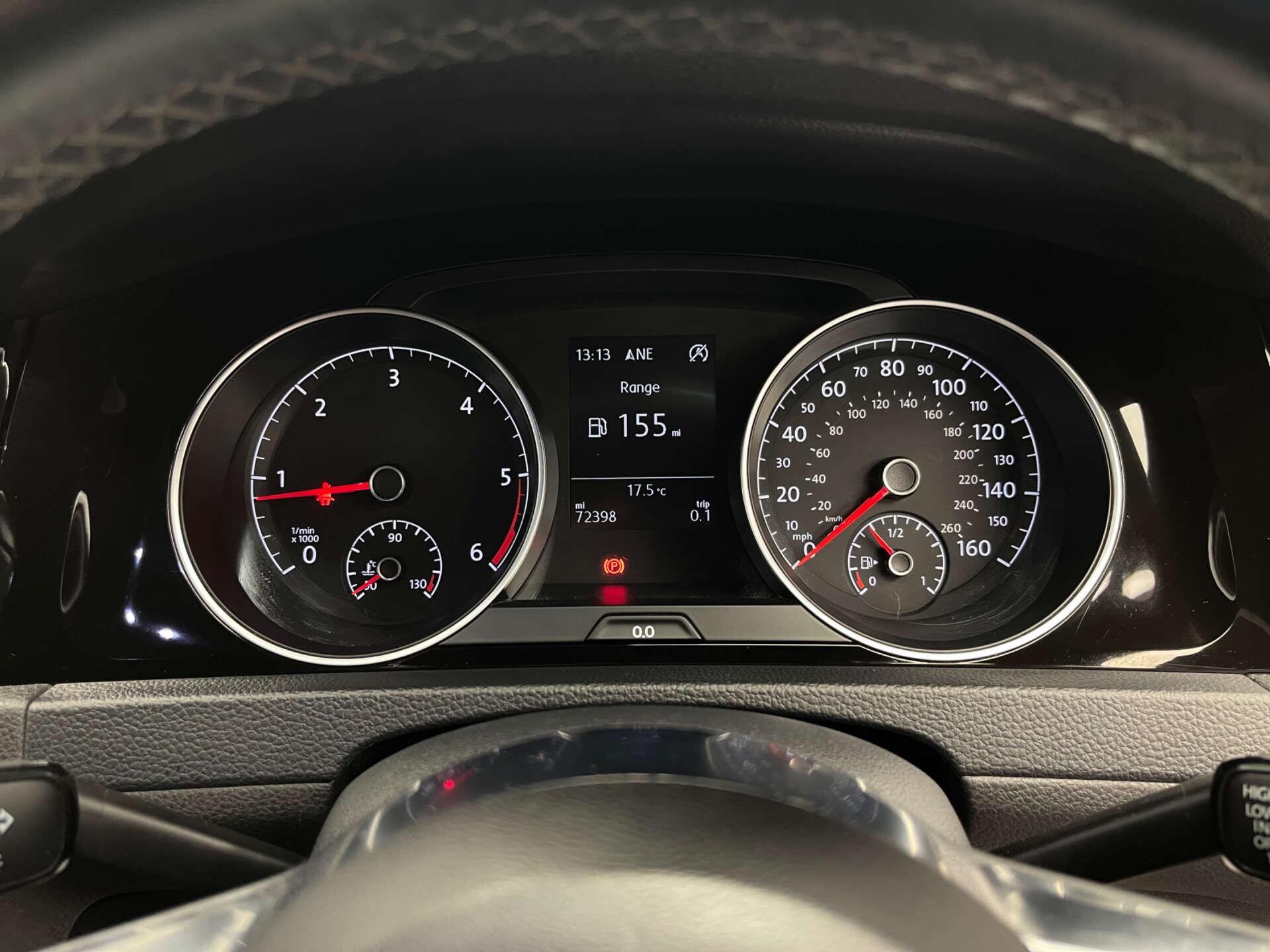 Volkswagen Golf view 12