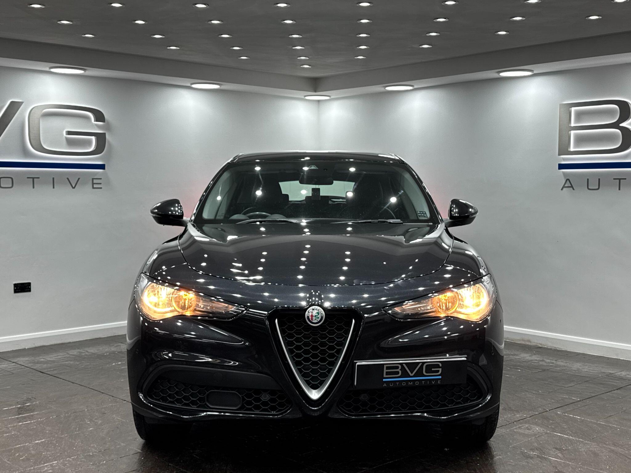 Alfa Romeo Stelvio view 4