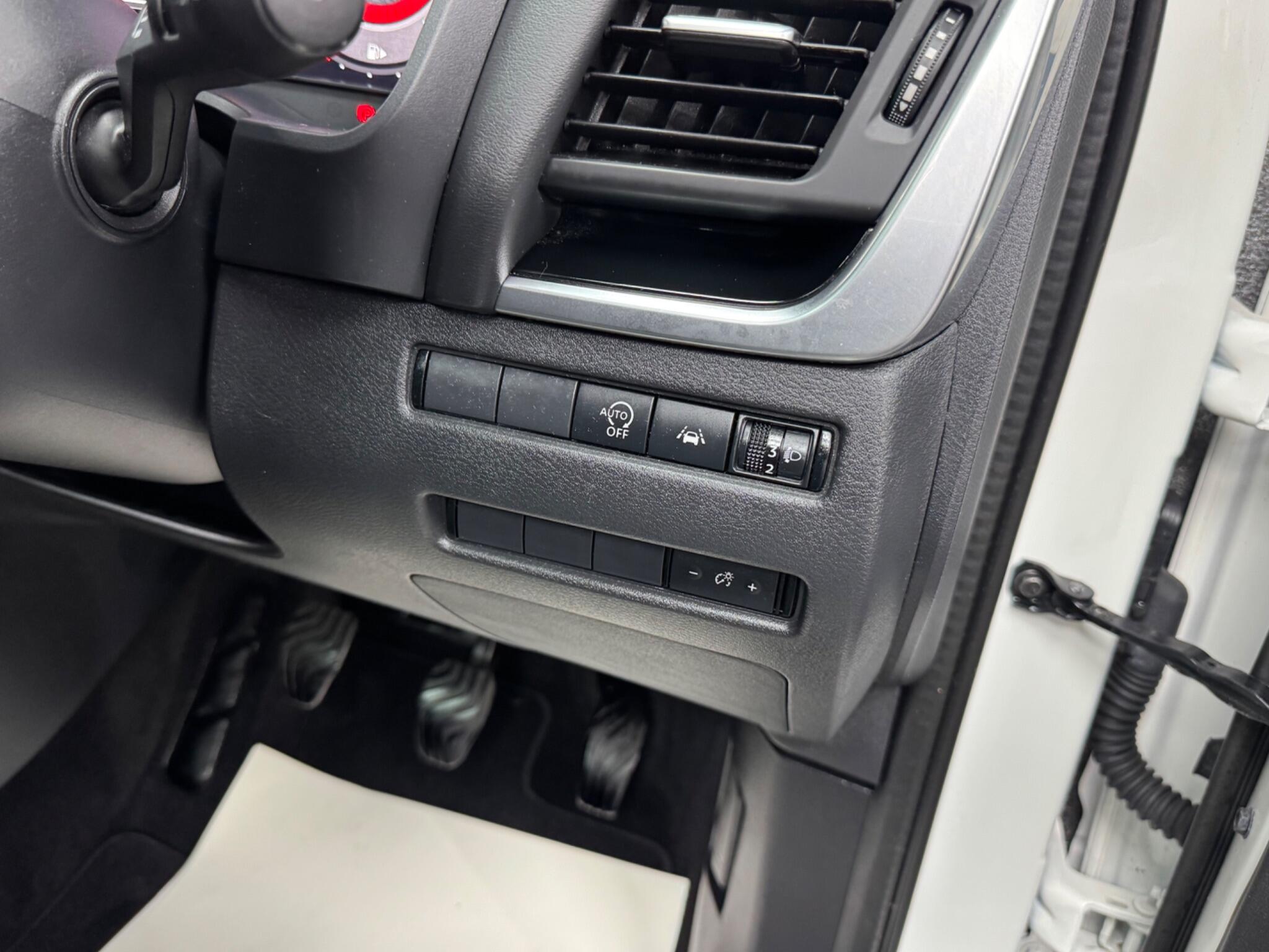 Nissan Qashqai view 28