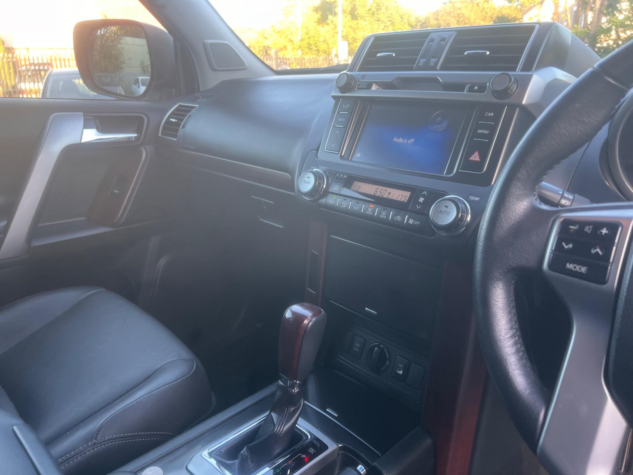 2014 Toyota Land Cruiser 3.0 D-4D Icon Auto 4WD Euro 5 5dr (7 Seats) • 43,921 miles image 17