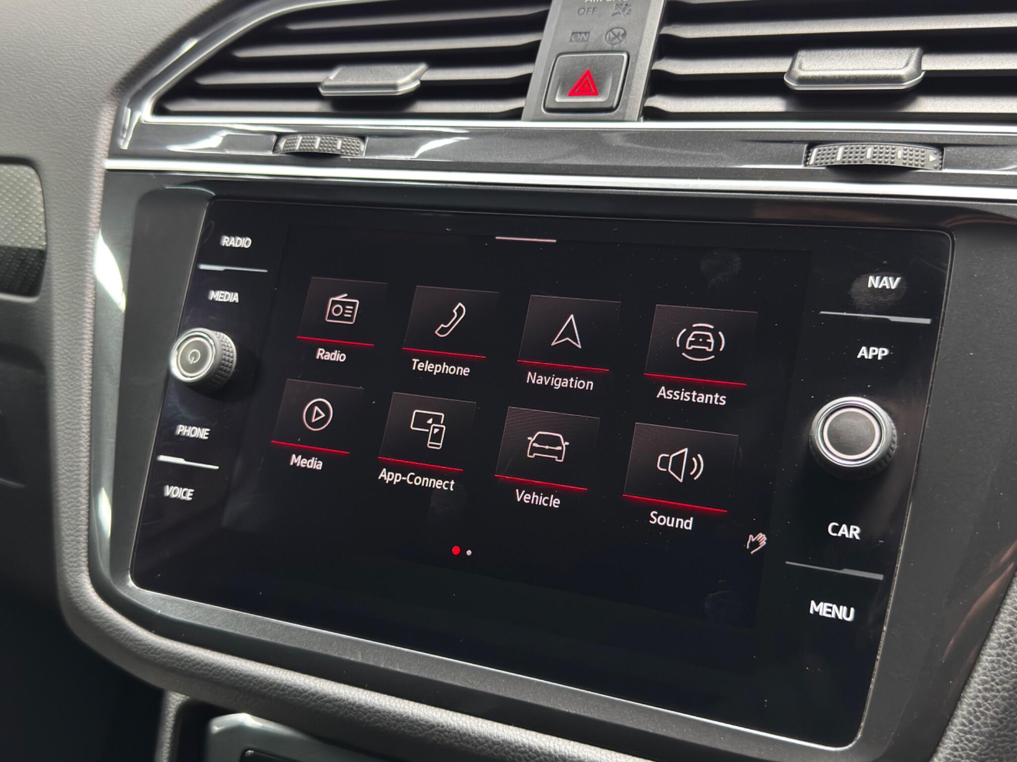 Volkswagen Tiguan view 33