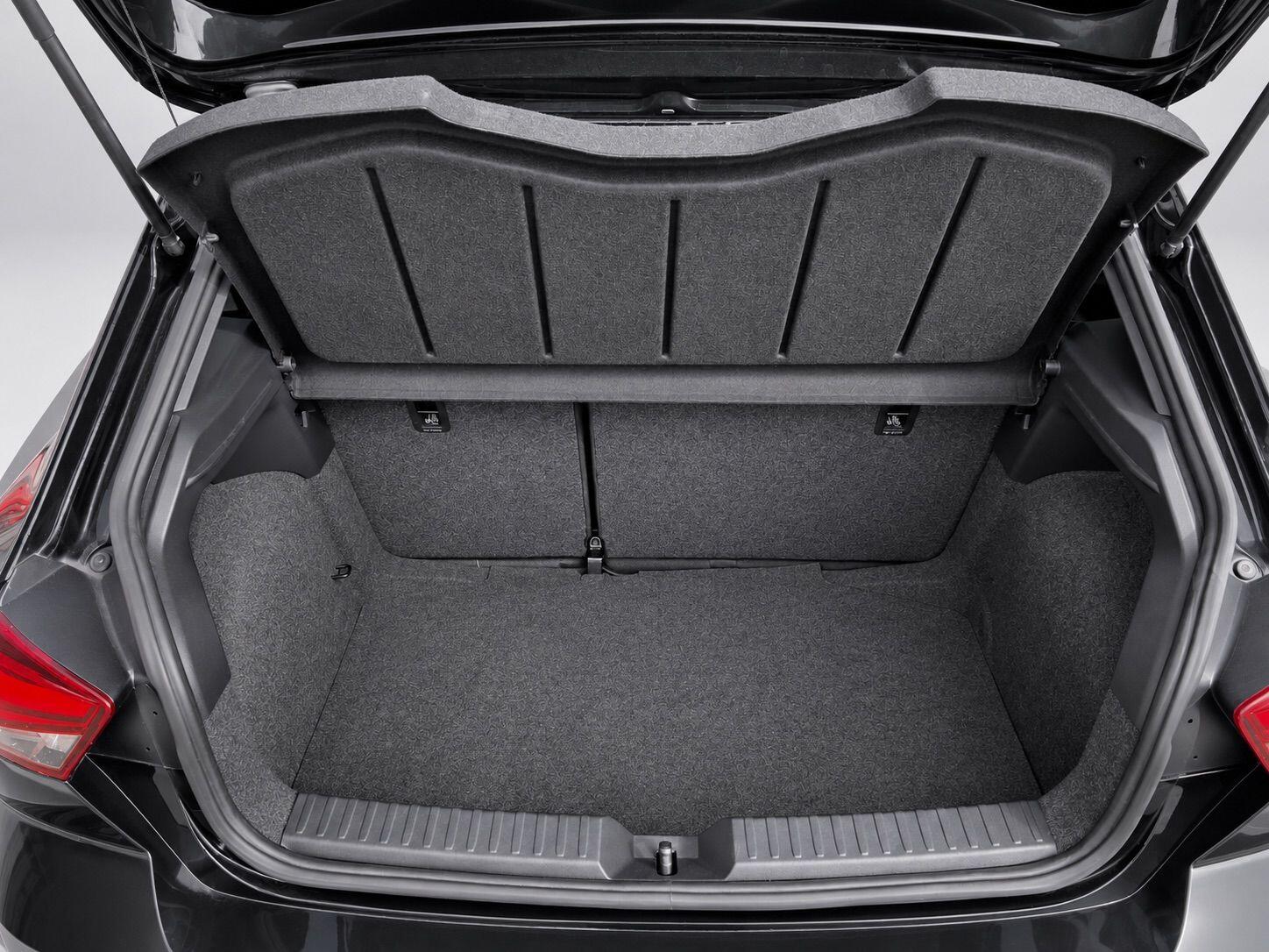 SEAT Ibiza view 36