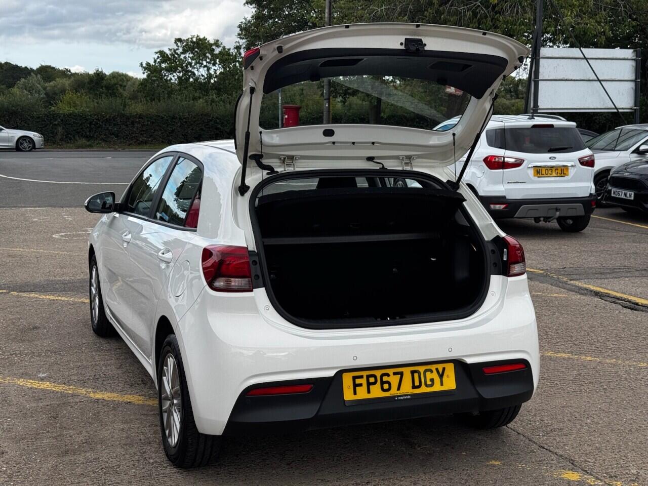 Kia Rio view 14