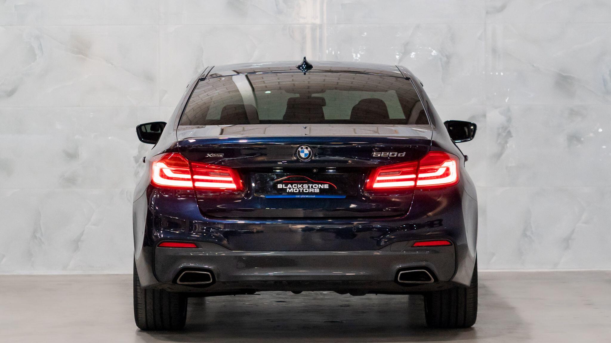 BMW 5 Series view 6